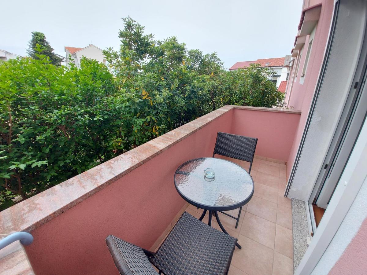 Apartments & Rooms Nensi Baška Extérieur photo