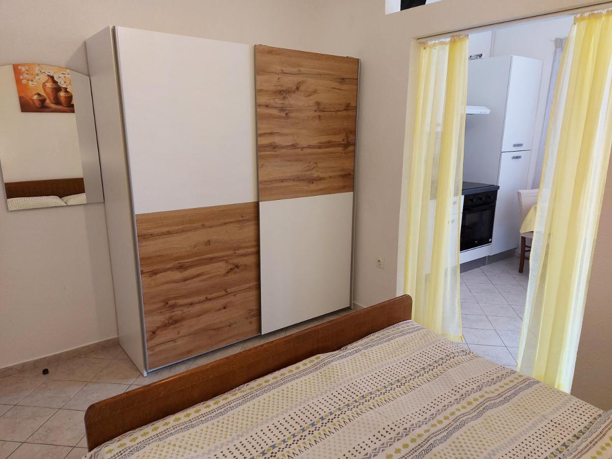 Apartments & Rooms Nensi Baška Extérieur photo