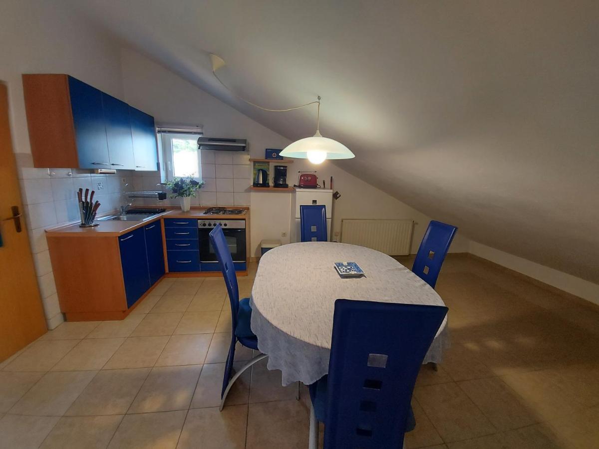 Apartments & Rooms Nensi Baška Extérieur photo