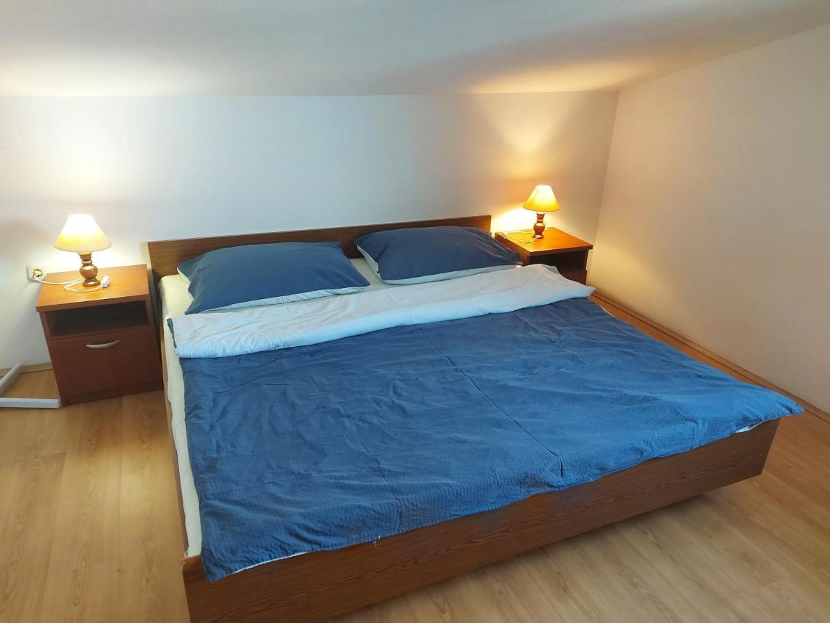 Apartments & Rooms Nensi Baška Extérieur photo